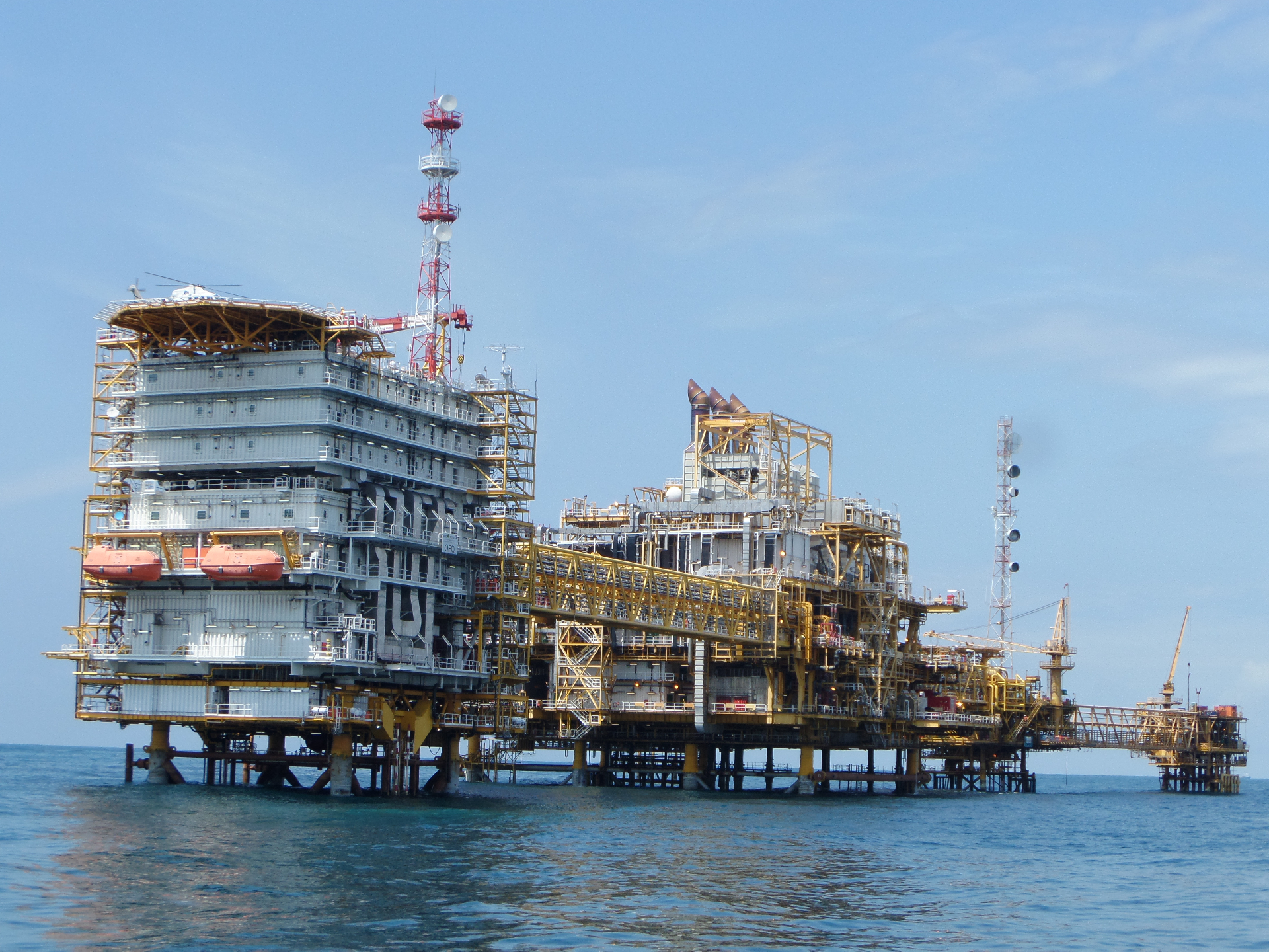 Kamharis Energy - innovators background